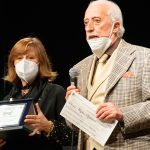 Arezzo 29 in tre minuti - Il regista ritira il premio migliore spettacolo ottenuto a Cologno Monzese